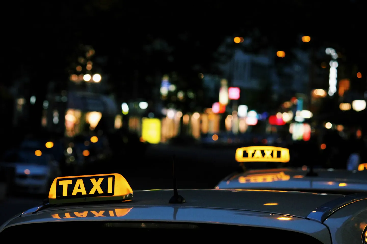 Train taxi at Ludvika station – Taxi Ludvika AB